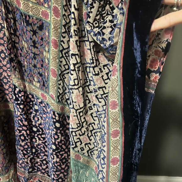 Anthropologie Akemi+Kim Burn Out Kimono - Picture 3 of 8